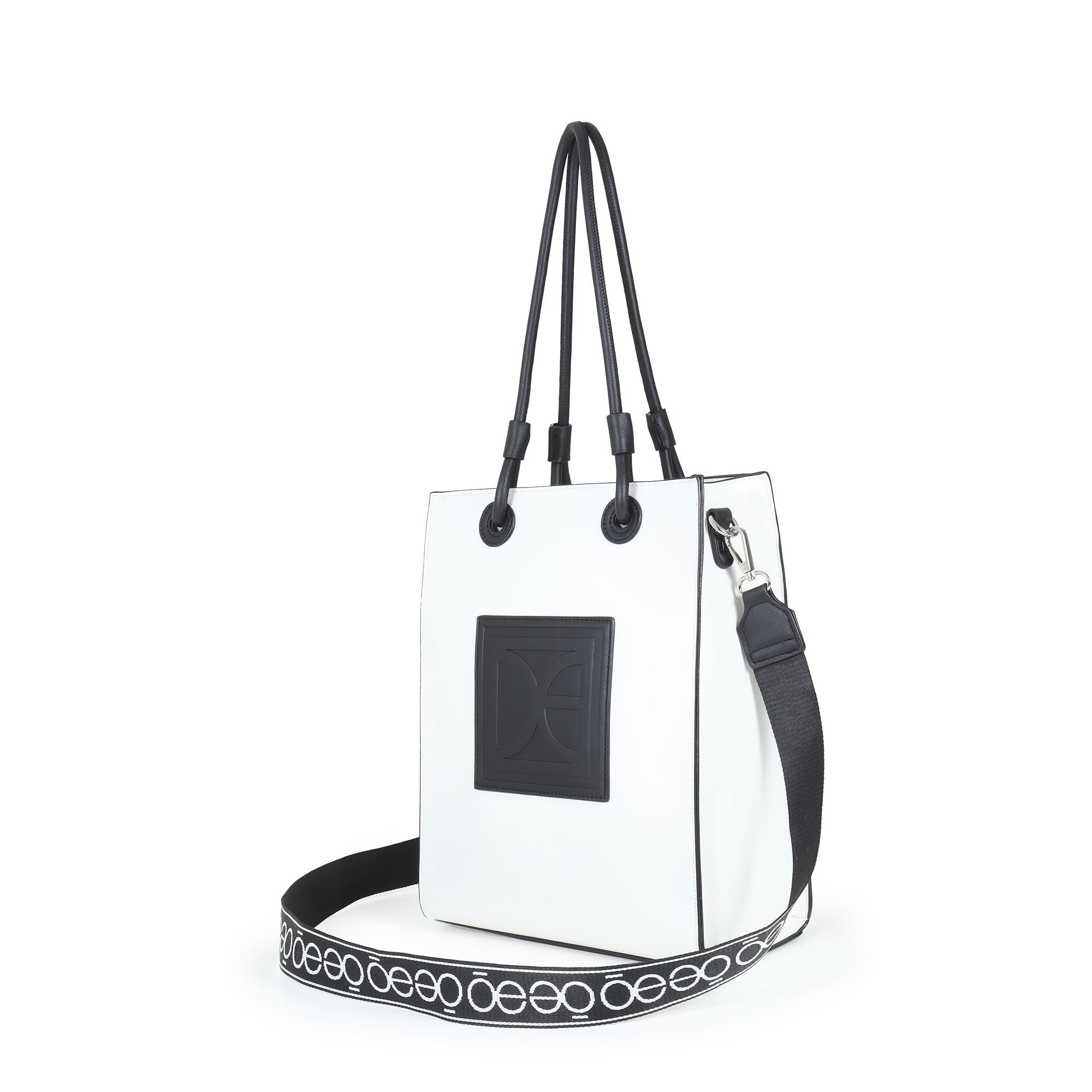 Cloe Tote Bolsos Para Dama Marca Cloe Bolsas Cloe Bolsas De Marca En Oferta Bolsas  Cloe, image size:2000x2000