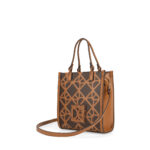 Bolsa Tote Chico Monograma Troquelado color Tan - Imagen 3