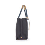 Bolsa Satchel Grande con Charm color Negro - Imagen 2