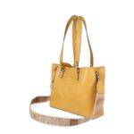 Bolsa Tote con Charm color Amarillo Ocre - Imagen 5