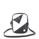Bolsa Crossbody Grande Vertical color Negro