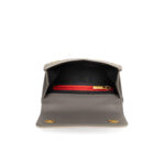 Cartera Flap Chica con Maneral color Gris - Imagen 4