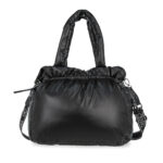 Bolsa Hobo Grande con Charm color Negro - Imagen 4