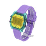 Reloj Cloe digital  colorido con toque retro, caja rectangular - Imagen 5