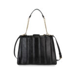 Bolso Satchel Grande Acolchado color Negro - Imagen 3